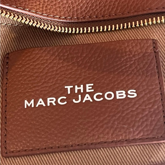 💰SOLD - H009L01SP21 - Marc Jacobs The Leather Small Tote Bag - Picture 11 of 16